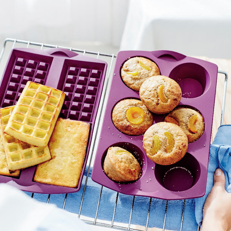 Tupperware Bake low-fat waffles thanks to the silicone mould